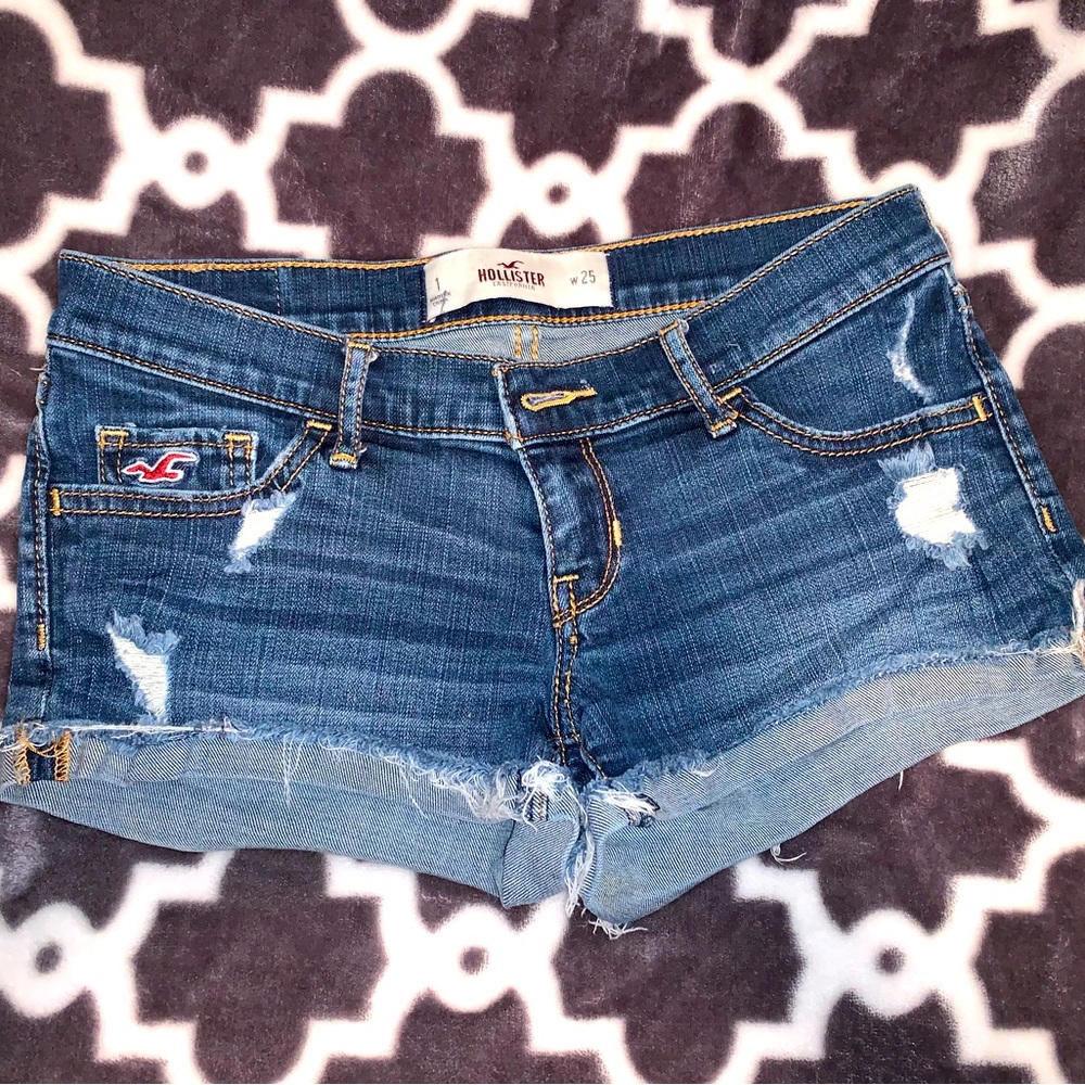 Hollister size-25 like new
